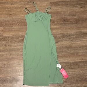nwt women’s green dress